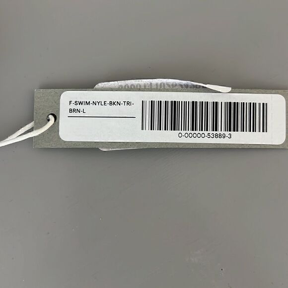 NWT Everlane ReNew The Triangle Bikini Top in Rosewood Size L - Picture 4 of 8